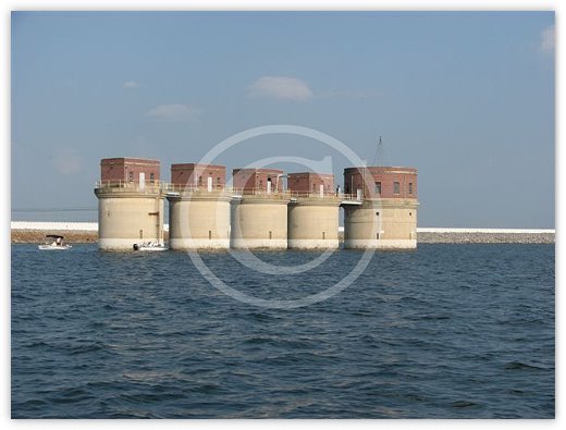 Images/LakeMurray1.jpg